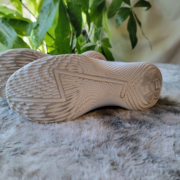 Under Armour Steph Curry W11 M9.5 1 Low FloTro Camp 3025632-001 - Picture 15 of 16